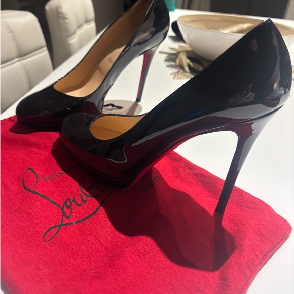 Christian Louboutin Black Patent Stiletto Pumps - Picture 1 of 5